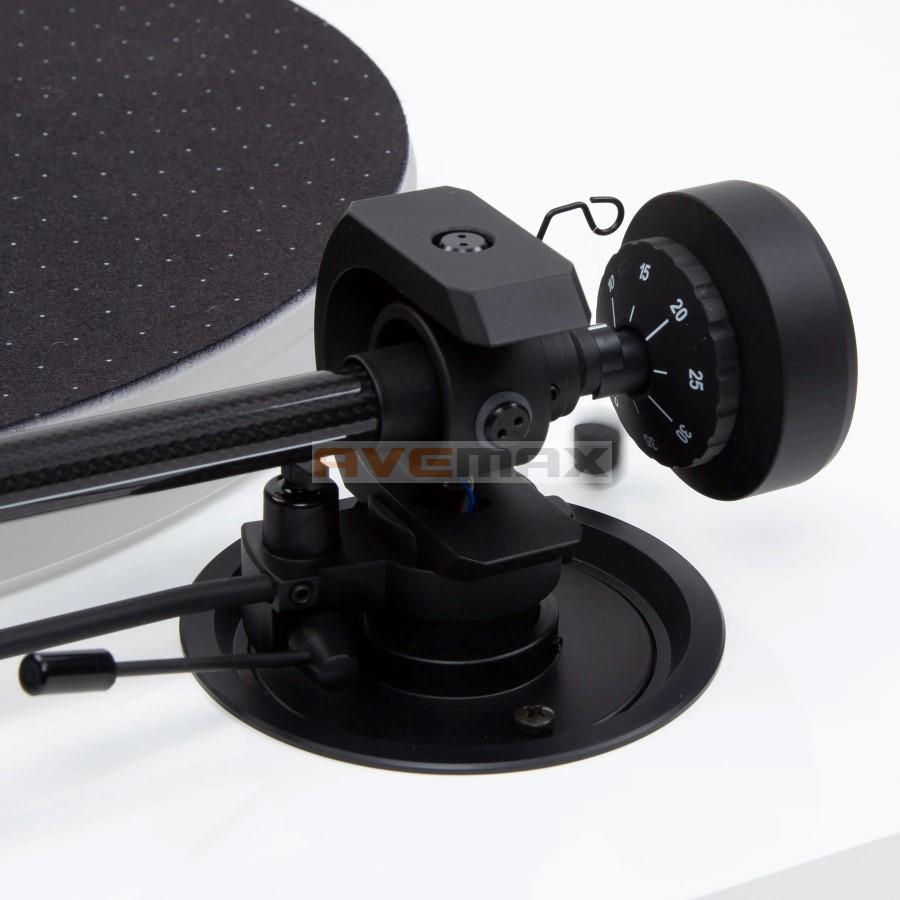 Pro-Ject X1 B white + Pick It S2 MM