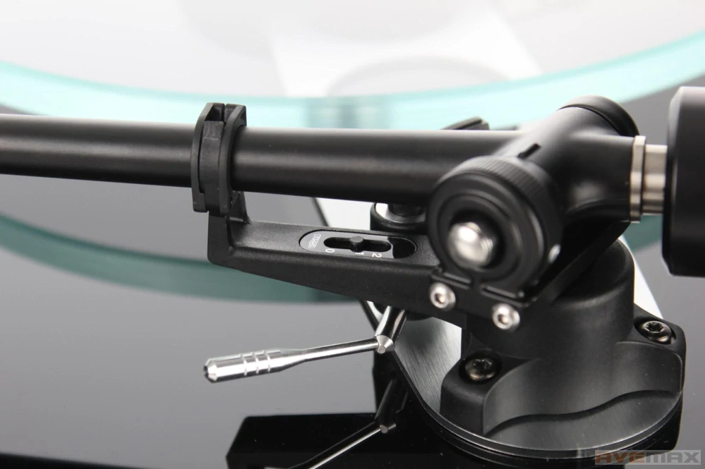 Rega Planar 3 + Nd3 MM (červený lesk)