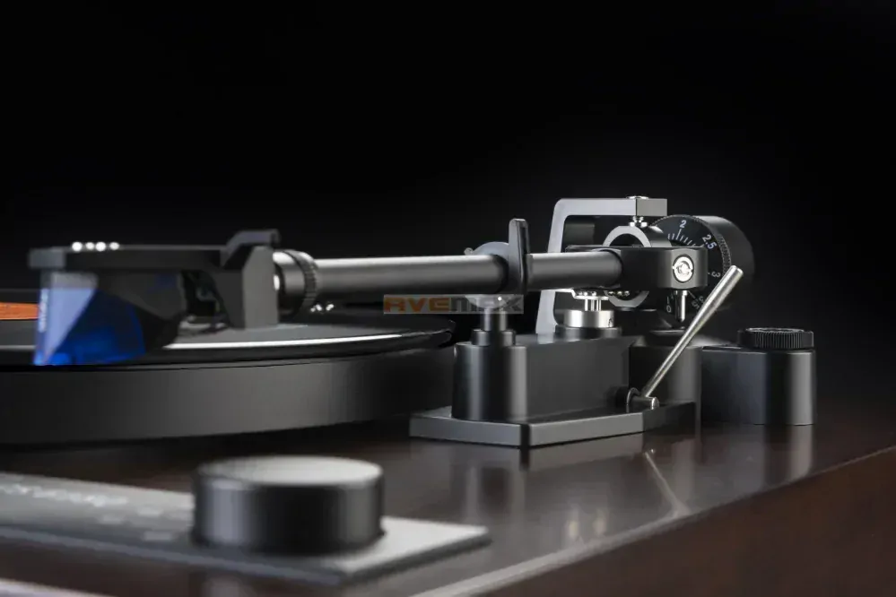 DUAL CS 618Q High End (ořech) + Ortofon 2M BLUE